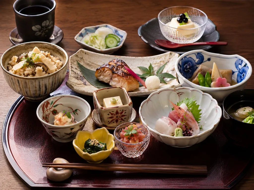 四季乃御膳の盛り合わせ